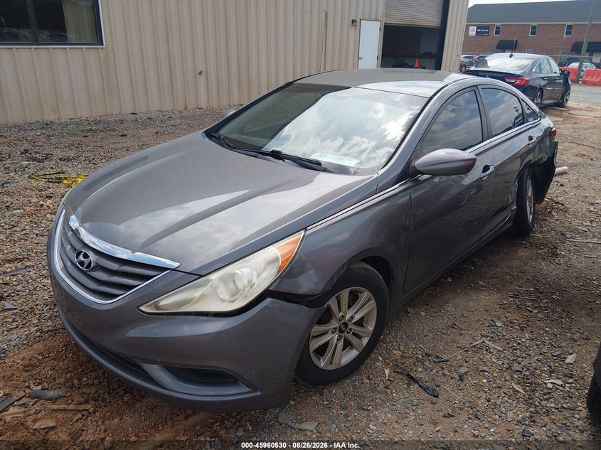 2011 Hyundai Sonata, Левый бок, IAAI, VIN 5NPEB4AC2BH076566 — фото 2