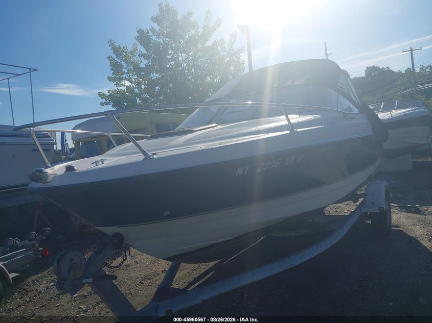2003 BAYLINER CUDDY CABIN auction photo 1