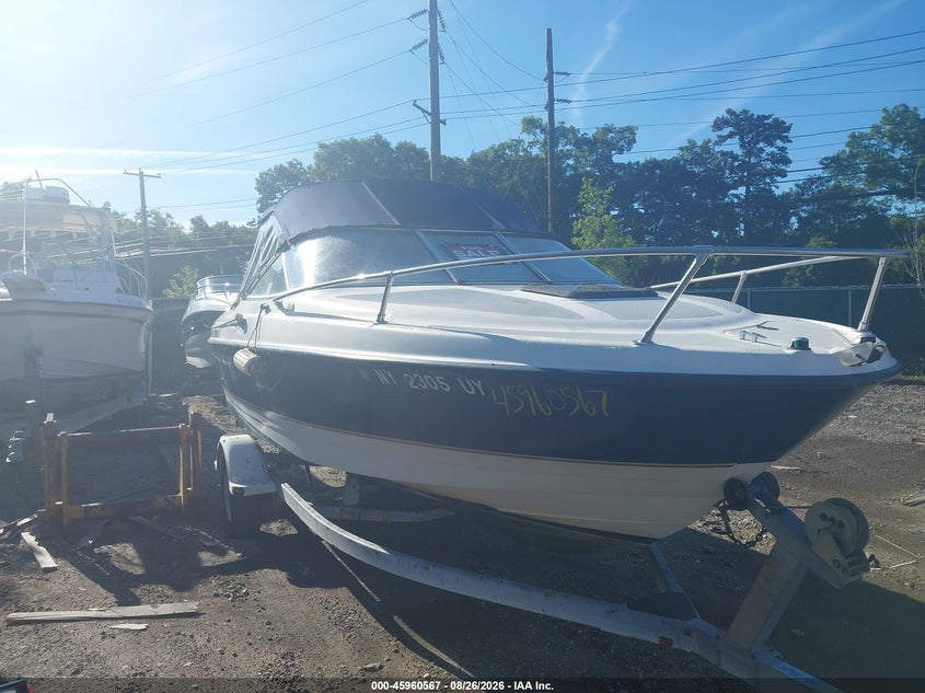 2003 BAYLINER CUDDY CABIN auction photo 2
