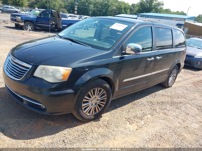 2012 CHRYSLER TOWN & COUNTRY auction photo 2