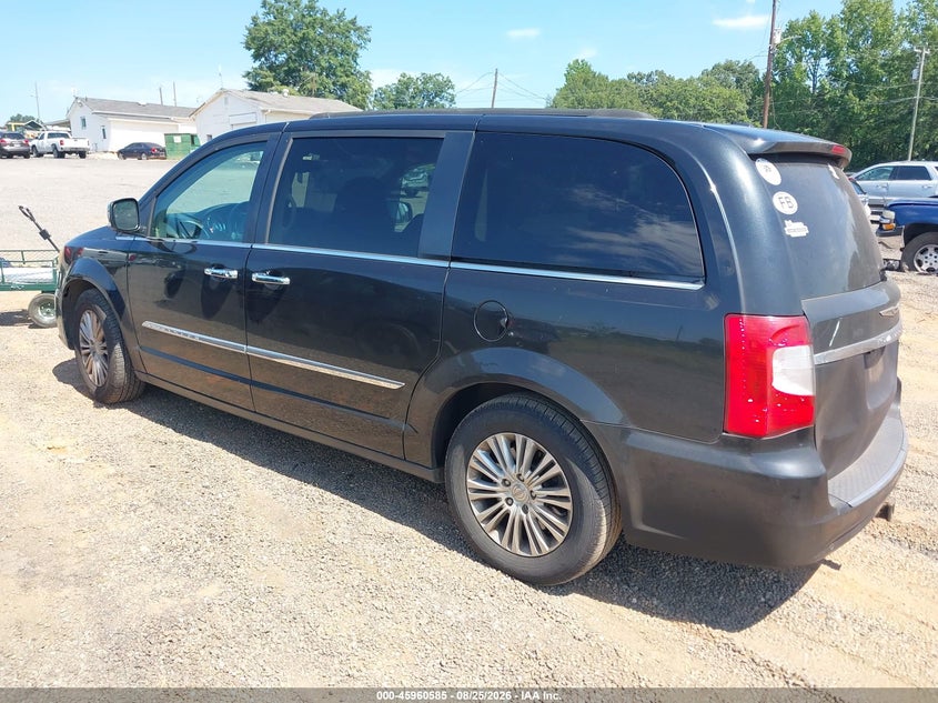 2012 CHRYSLER TOWN & COUNTRY auction photo 3