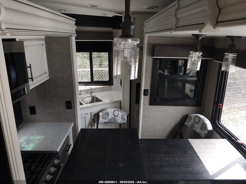 2021 JAYCO EAGLE 319MLOK 5TH WHL TRAVEL TRAILER auction photo 8
