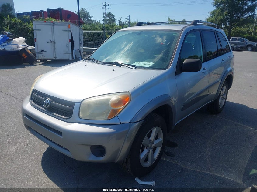 2005 Toyota RAV 4, Normal Wear & Tear, IAAI, VIN JTEGD20V050055237 — photo 2