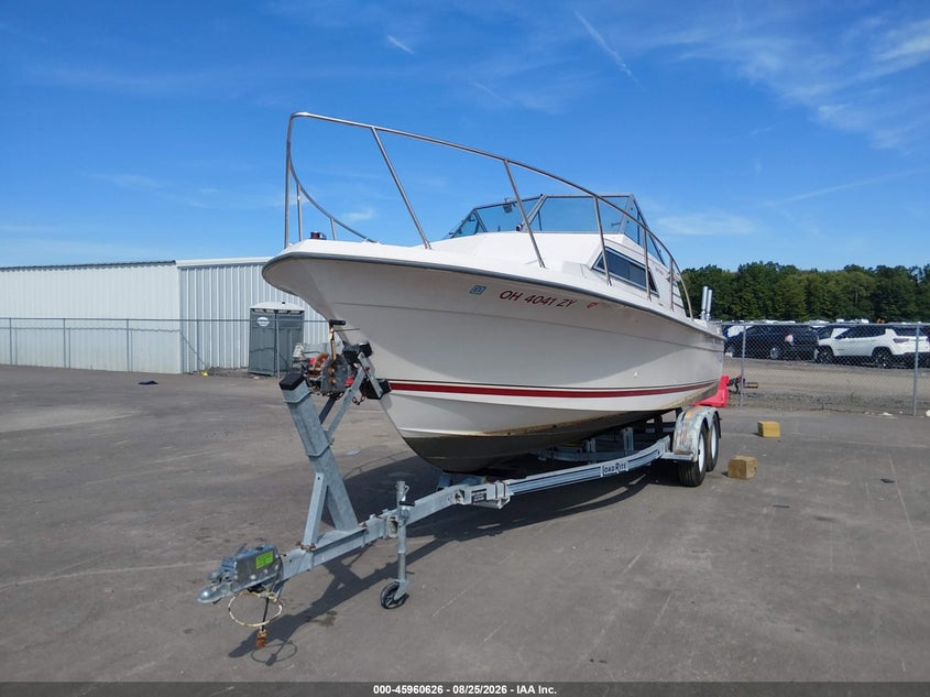1991 WELLCRAFT 24' auction photo 2