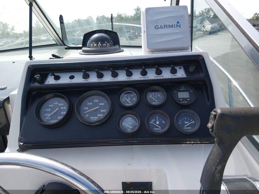 1991 WELLCRAFT 24' auction photo 7