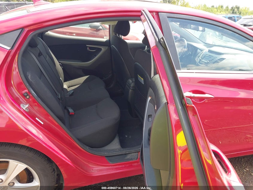 2016 HYUNDAI ELANTRA auction photo 8