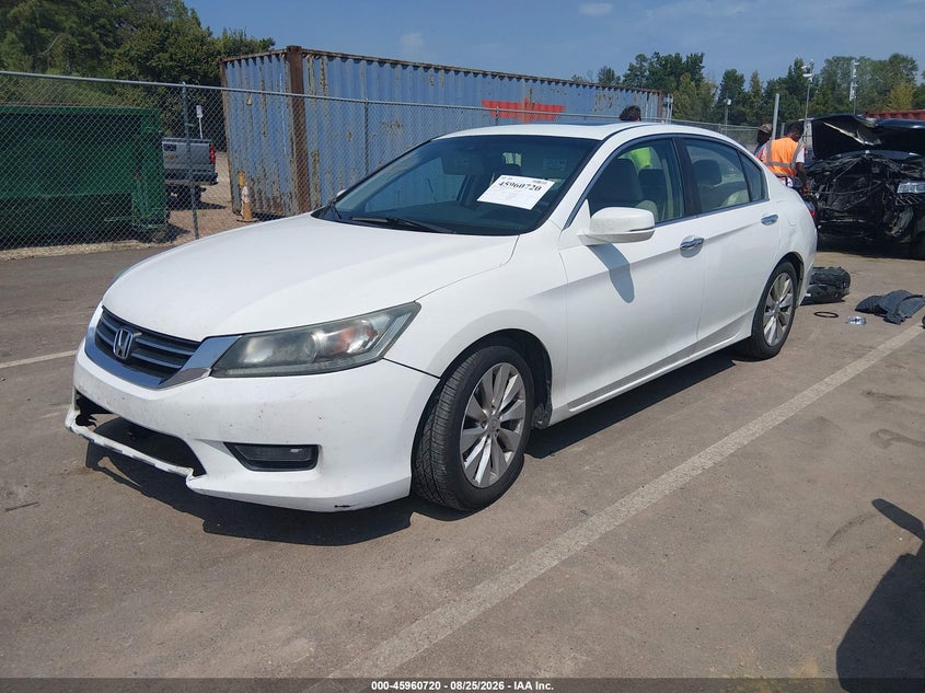 2014 Honda Accord, Right Front, IAAI, VIN 1HGCR2F84EA251943 — photo 2