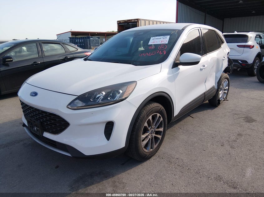 2021 Ford Escape, Удар ззаду, IAAI, VIN 1FMCU9G61MUA42977 — фото 2