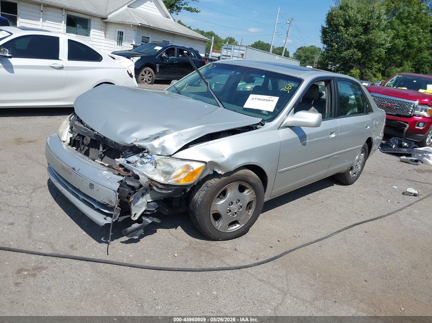 2003 Toyota Avalon, Front End, IAAI, VIN 4T1BF28B03U289155 — photo 2