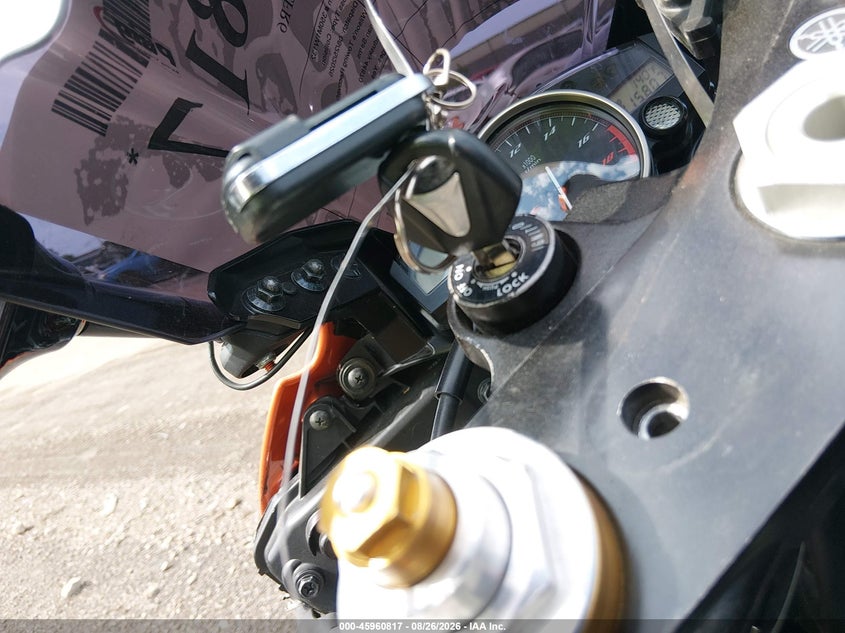 YAMAHA YZFR6 2009