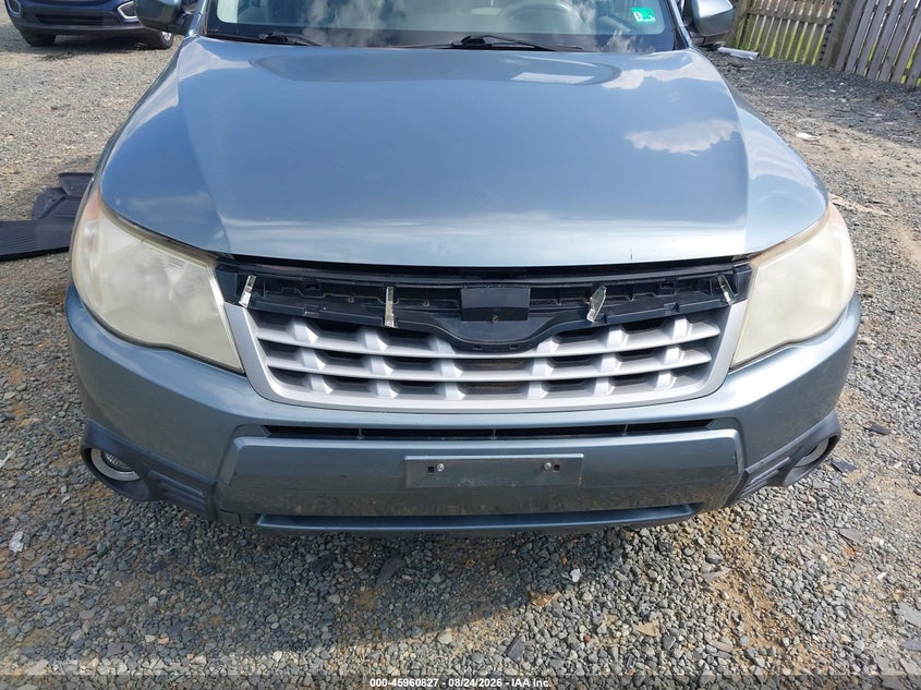 2011 SUBARU FORESTER auction photo 6