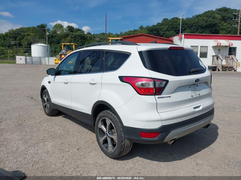 2017 FORD ESCAPE auction photo 3