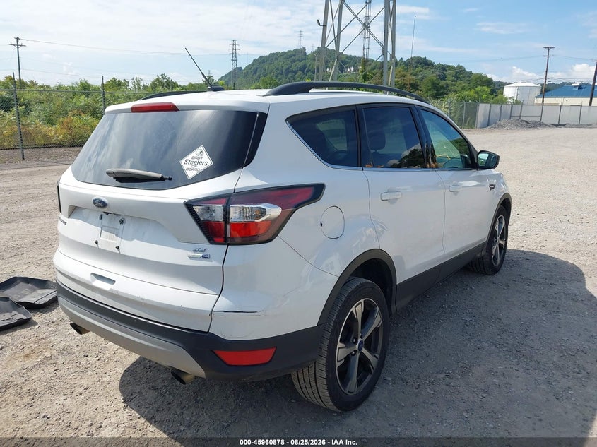 2017 FORD ESCAPE auction photo 4