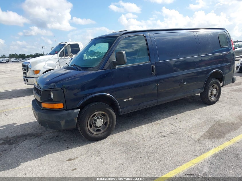 2006 CHEVROLET EXPRESS auction photo 2
