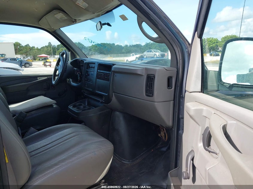 2006 CHEVROLET EXPRESS auction photo 5