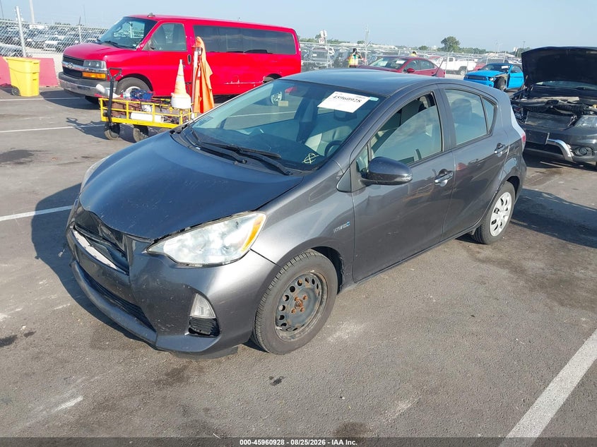 2013 Toyota Prius c, Удар спереду, IAAI, VIN JTDKDTB30D1553883 — фото 2