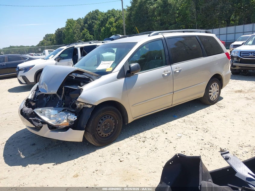 Vin: 5tdkk4cc2as322721, lot: 46460201, toyota sienna le 20102