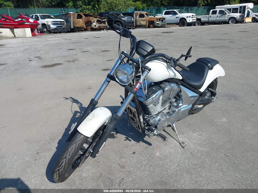 2011 HONDA VT1300 auction photo 2
