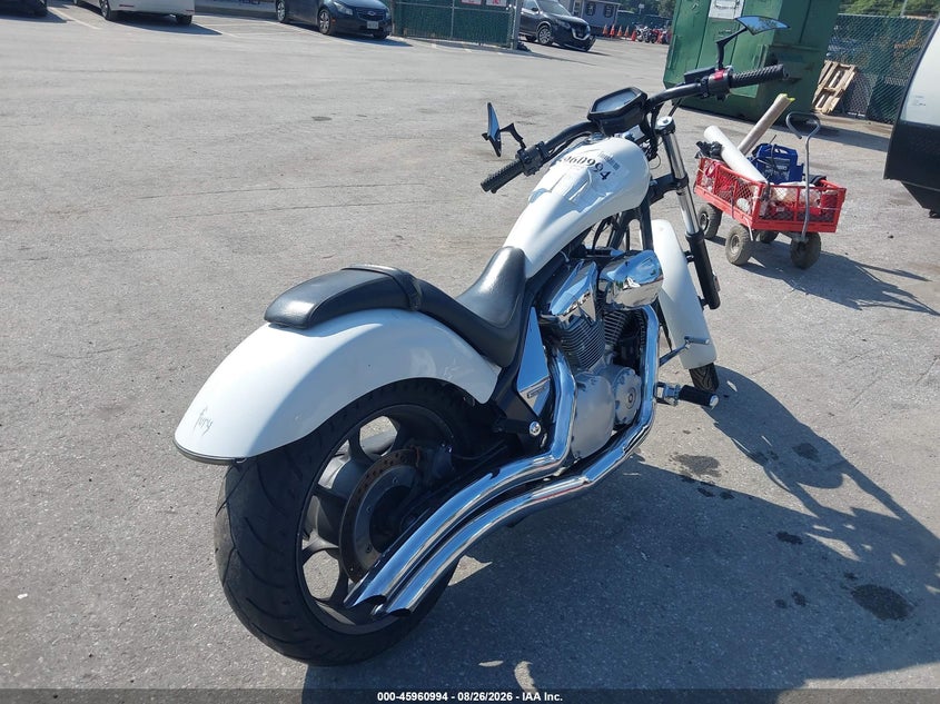 2011 HONDA VT1300 auction photo 4