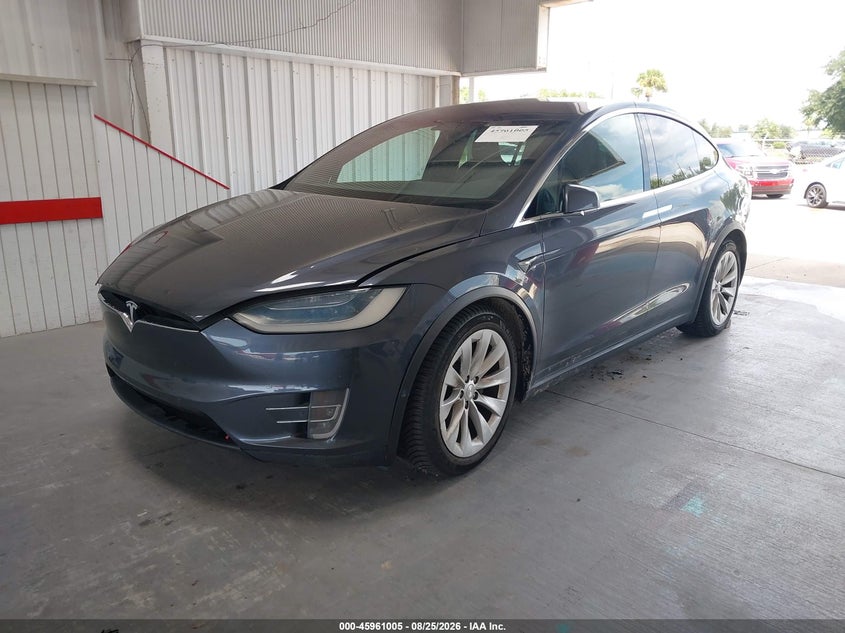 2017 TESLA MODEL X auction photo 2