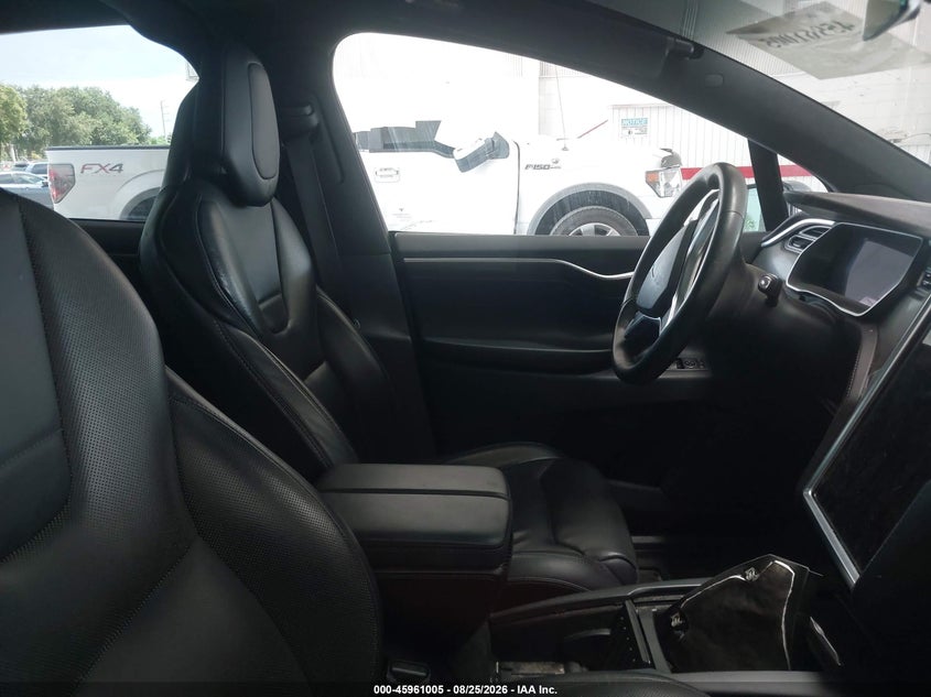 2017 TESLA MODEL X auction photo 5