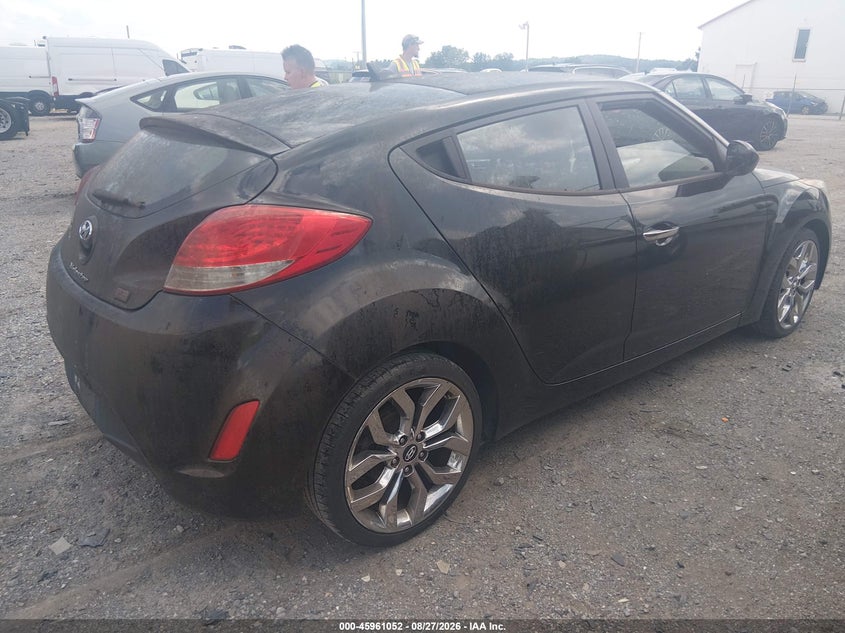 2015 HYUNDAI VELOSTER auction photo 4