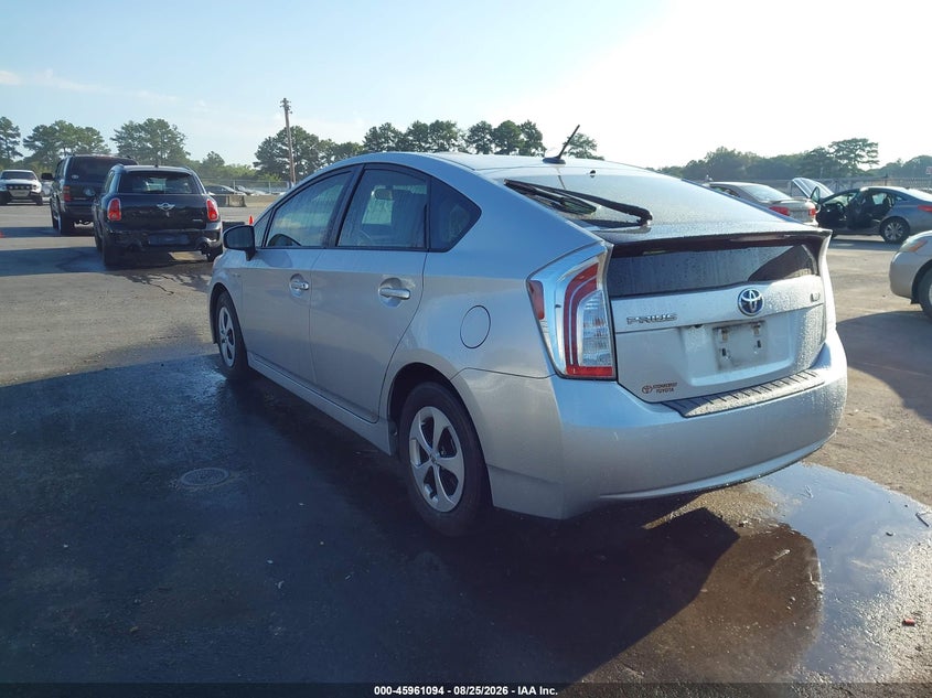 2013 TOYOTA PRIUS auction photo 3