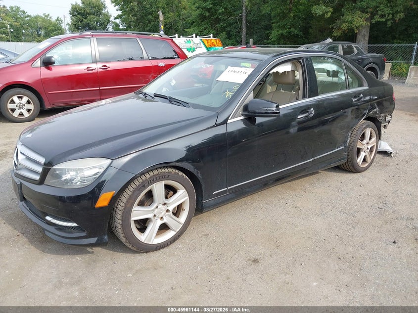 2011 MERCEDES-BENZ C 300 auction photo 2