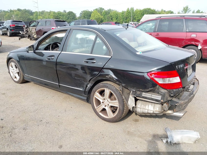 2011 MERCEDES-BENZ C 300 auction photo 3