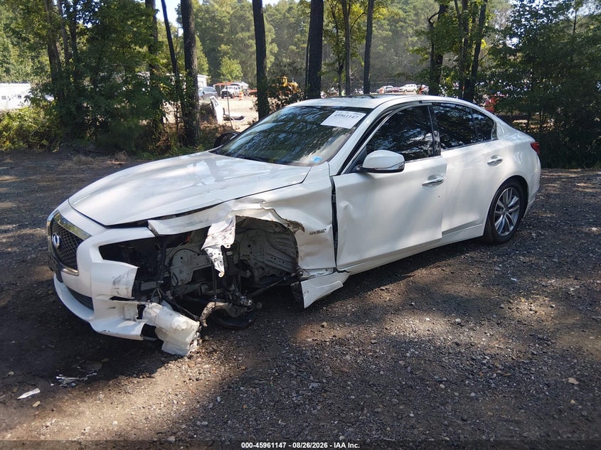 2015 Infiniti Q50 Hybrid Premium, Left Front, IAAI, VIN JN1AV7AR3FM850138 — photo 2