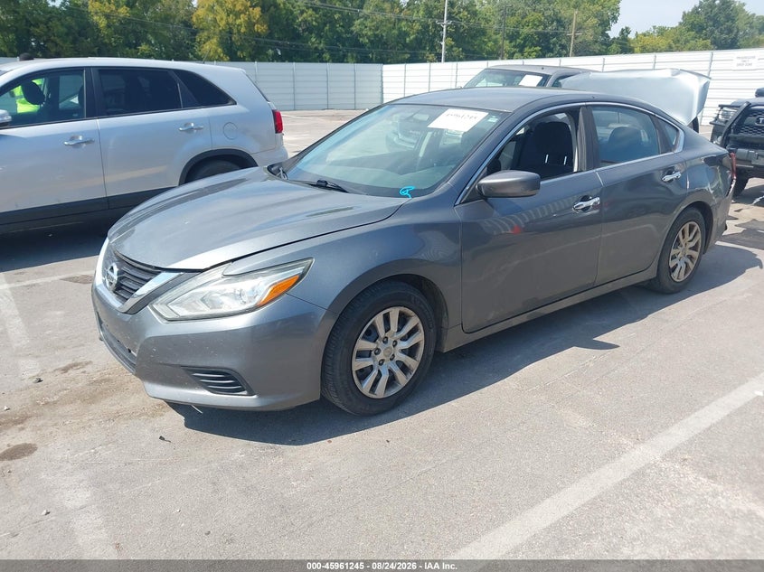 2016 Nissan Altima, Rear, IAAI, VIN 1N4AL3AP5GN324976 — photo 2