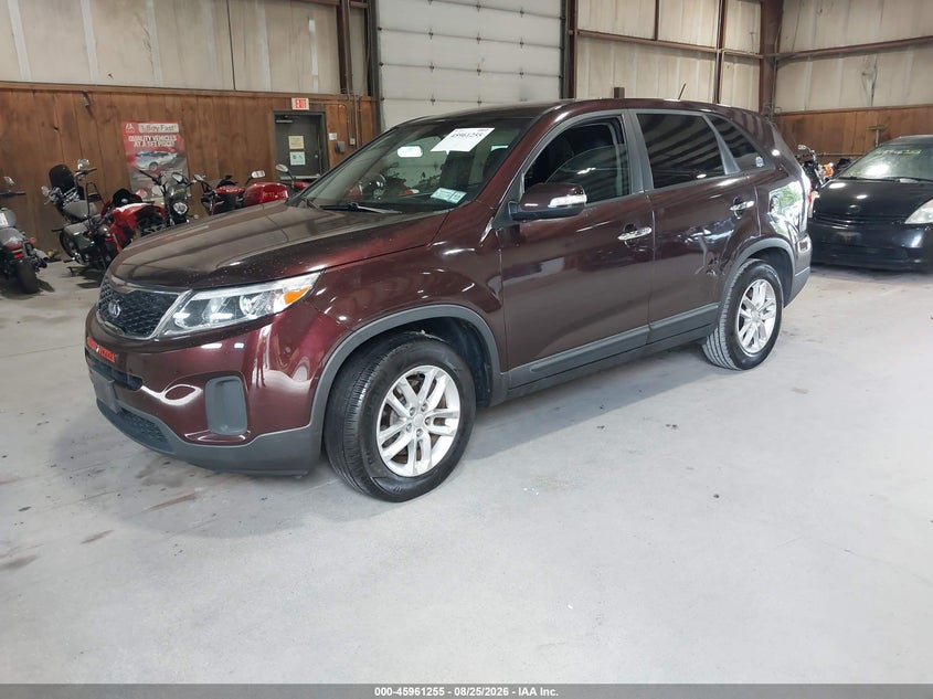 2014 KIA SORENTO auction photo 2