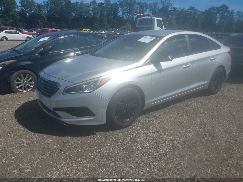 2015 Hyundai Sonata, Левый бок, IAAI, VIN 5NPE24AF3FH165563 — фото 2