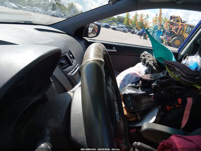 2012 HYUNDAI ACCENT auction photo 7