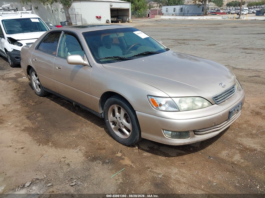 2001 LEXUS ES 300 auction photo 1