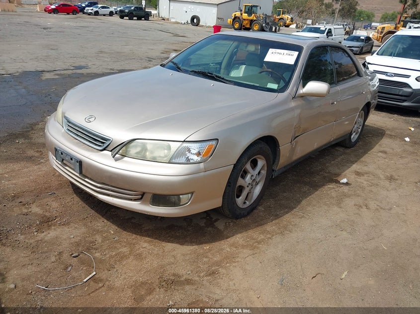 2001 LEXUS ES 300 auction photo 2