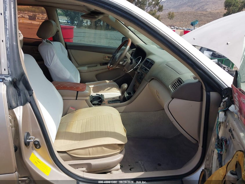 2001 LEXUS ES 300 auction photo 5