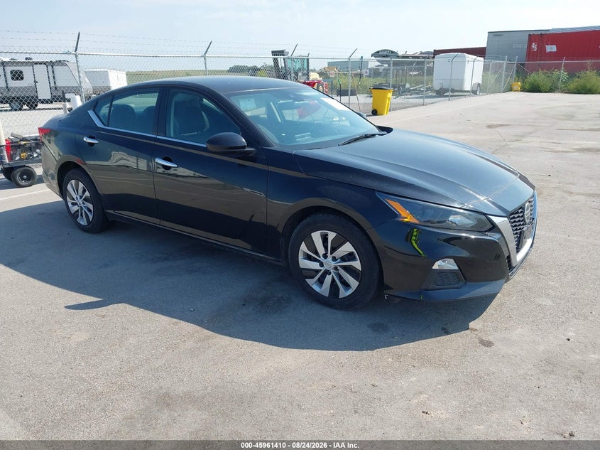2022 NISSAN ALTIMA auction photo 1