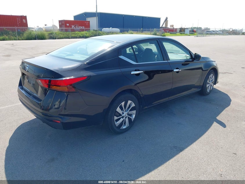 2022 NISSAN ALTIMA auction photo 4