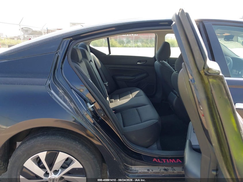 2022 NISSAN ALTIMA auction photo 8