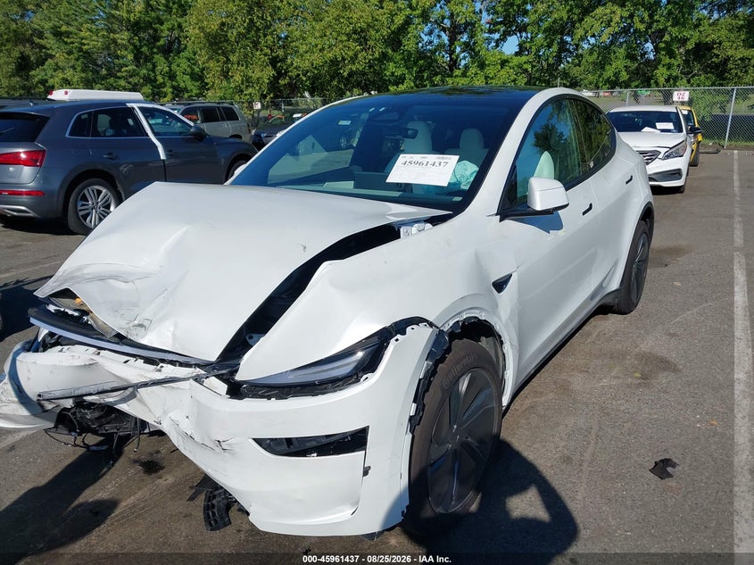Vin: 7saygdee8tf639682, lot: 46460656, tesla model y all-wheel drive/long range launch series/premium all-wheel drive 20262