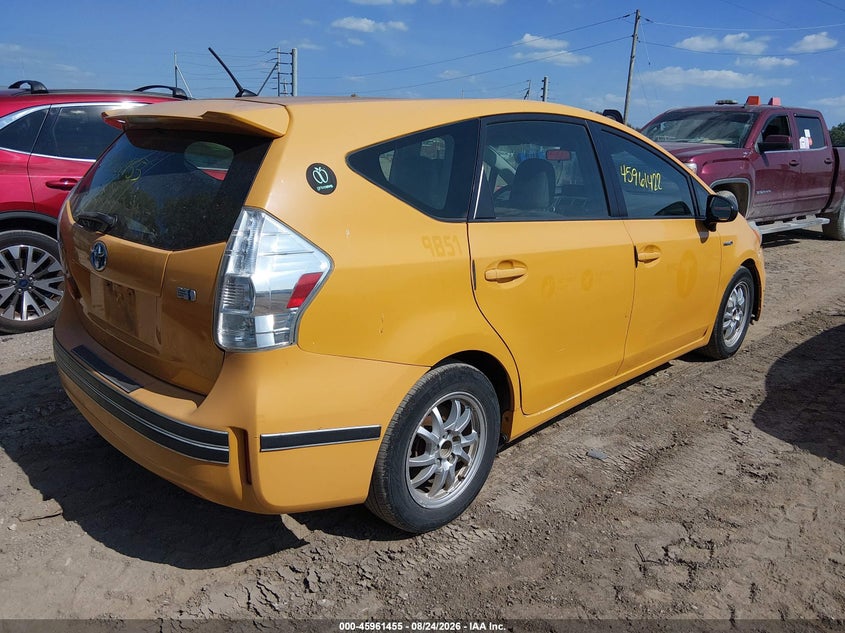 2014 TOYOTA PRIUS V auction photo 4