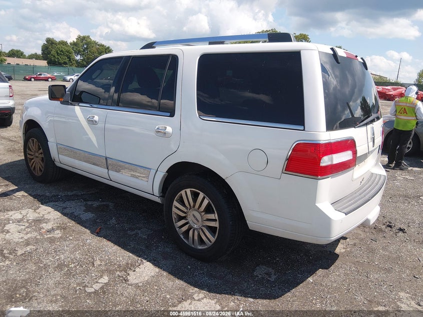 2011 LINCOLN NAVIGATOR auction photo 3