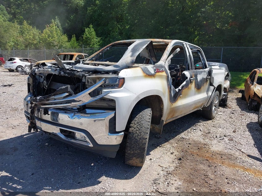 2021 Chevrolet Silverado, Total Burn, IAAI, VIN 3GCUYGET3MG278821 — photo 2