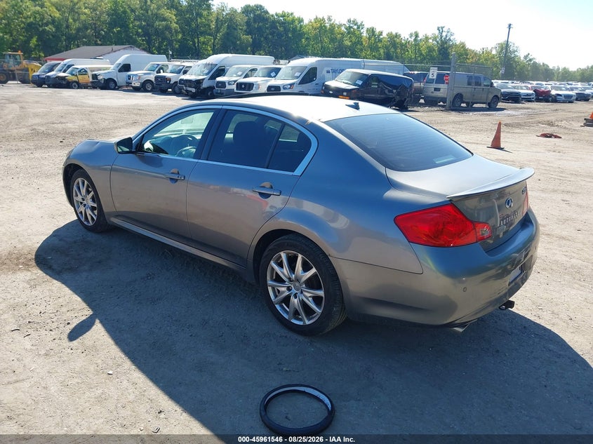 2010 INFINITI G37X — zdjęcie 3