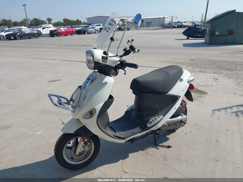 2023 GENUINE SCOOTER CO. BUDDY auction photo 2