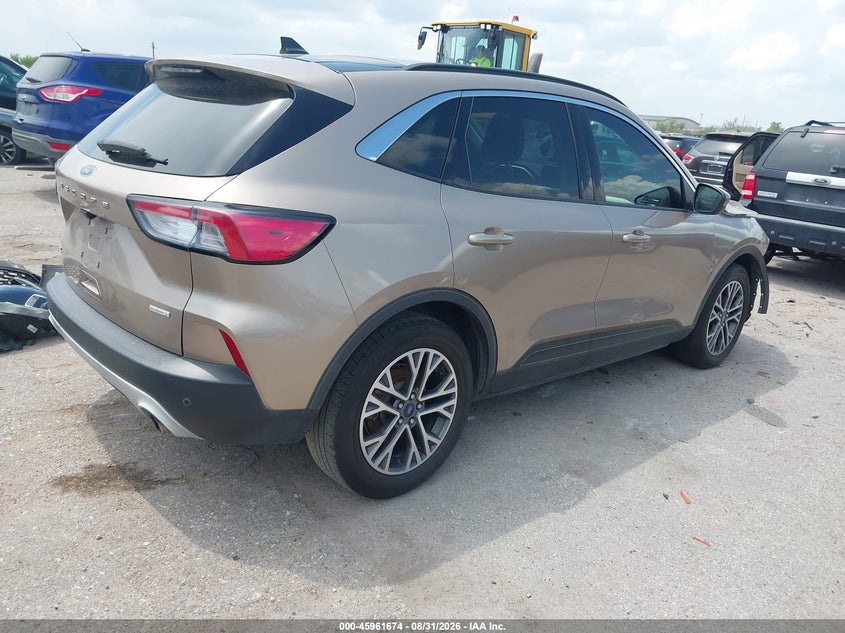 2020 FORD ESCAPE auction photo 4