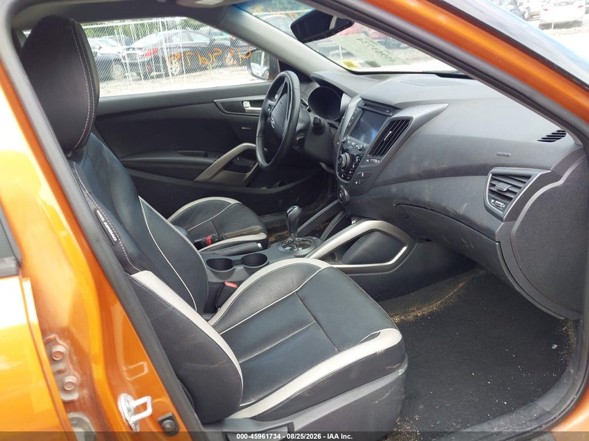 2013 HYUNDAI VELOSTER — zdjęcie 5