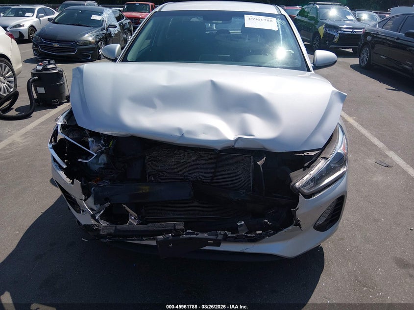 2019 HYUNDAI ELANTRA GT auction photo 6