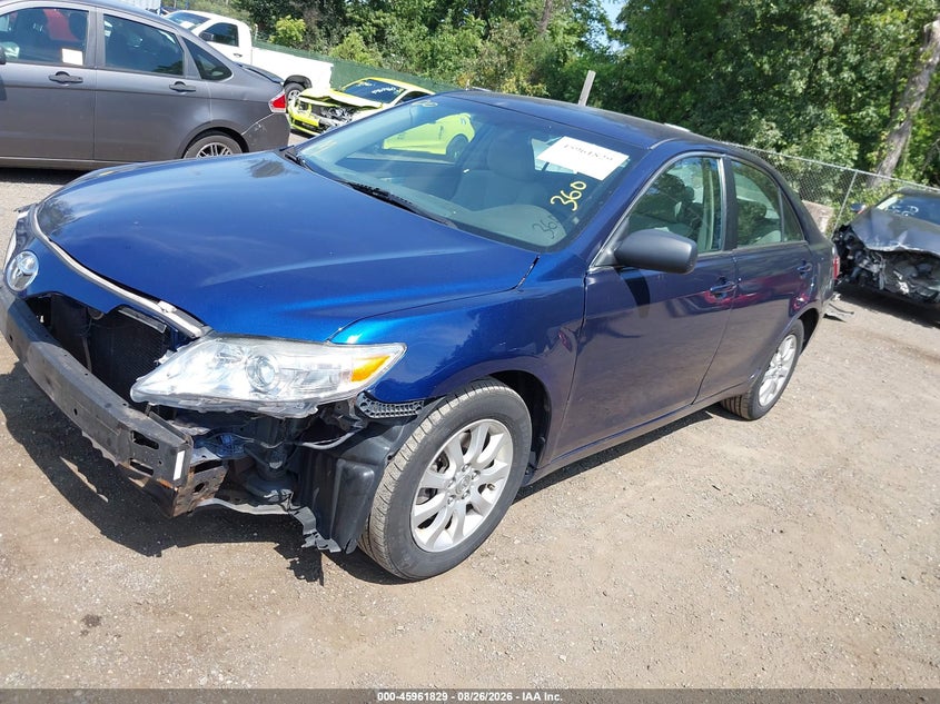 2011 TOYOTA CAMRY auction photo 2